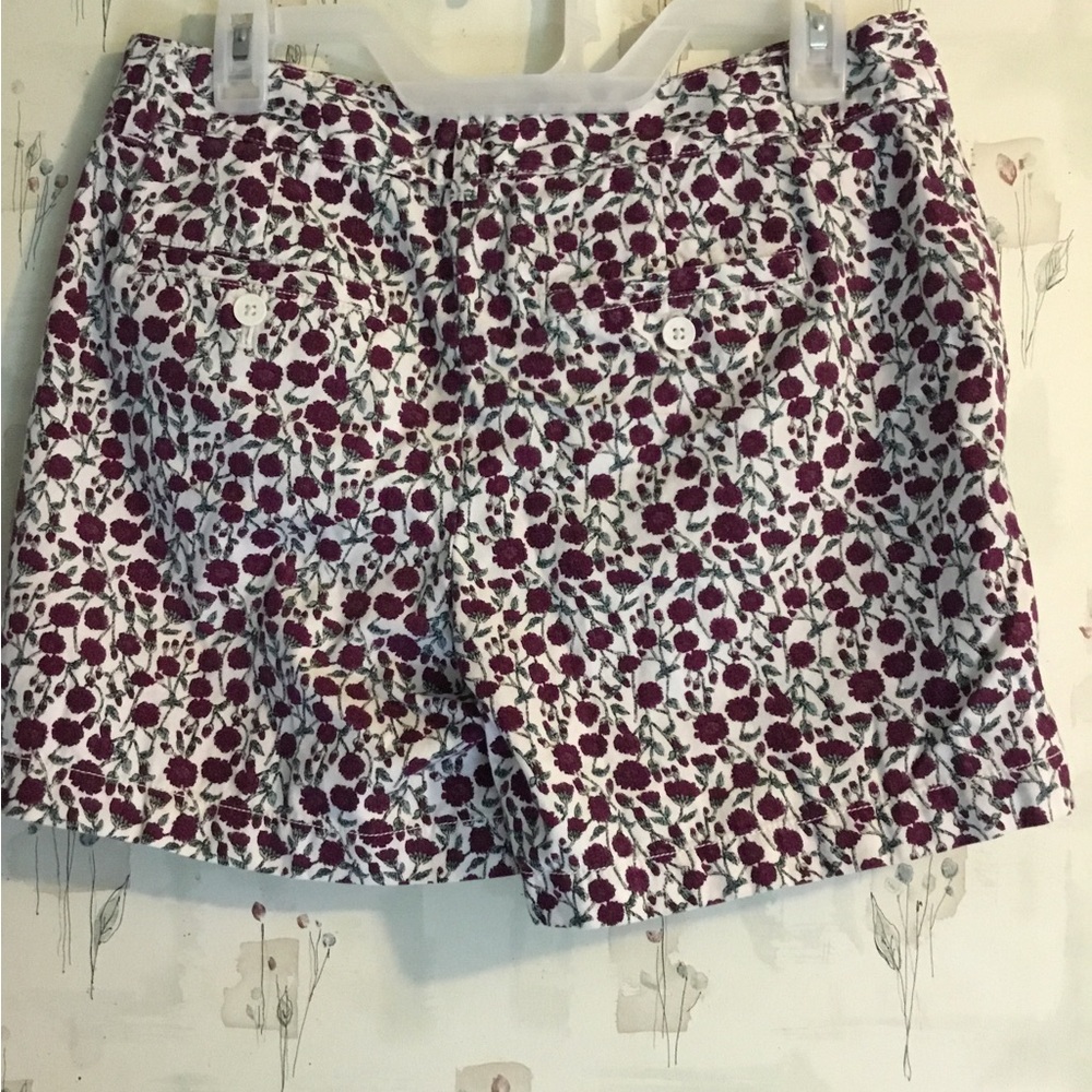 Loft, Floral 100% cotton shorts. Size 4